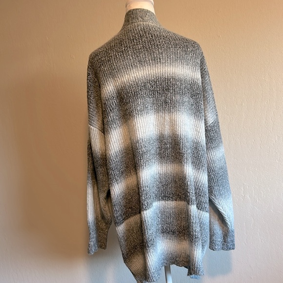 Lulus Wave Of Cozy Charcoal Ombre Knit Cardigan Sweater Grey - Size M - Picture 6 of 7